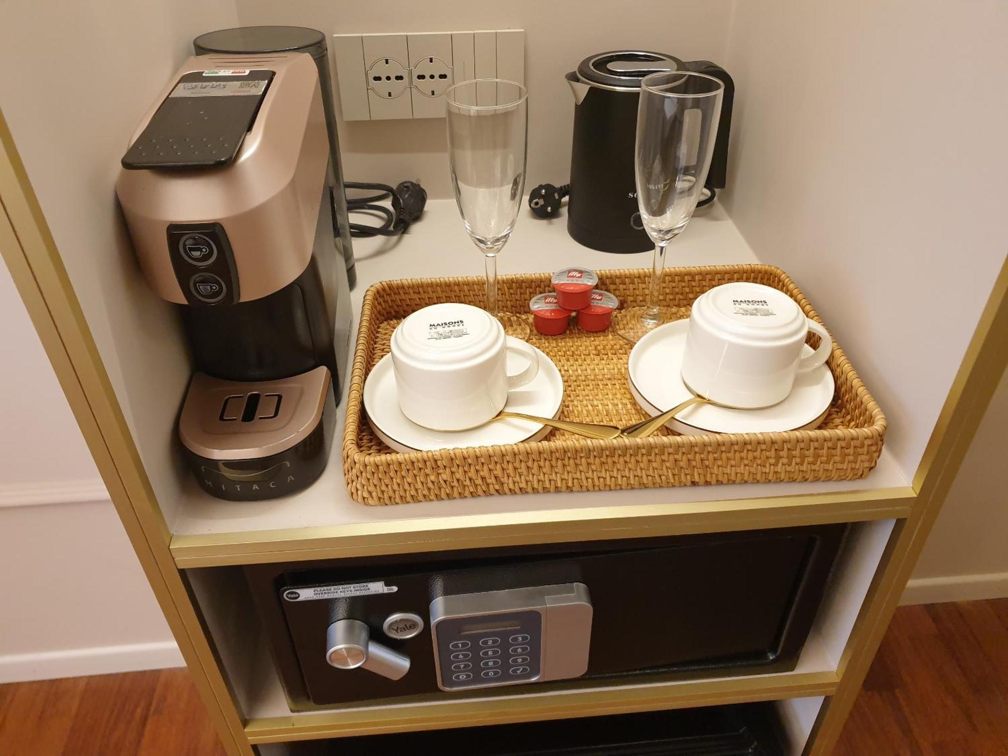 Appian Private Suites — Foto 1